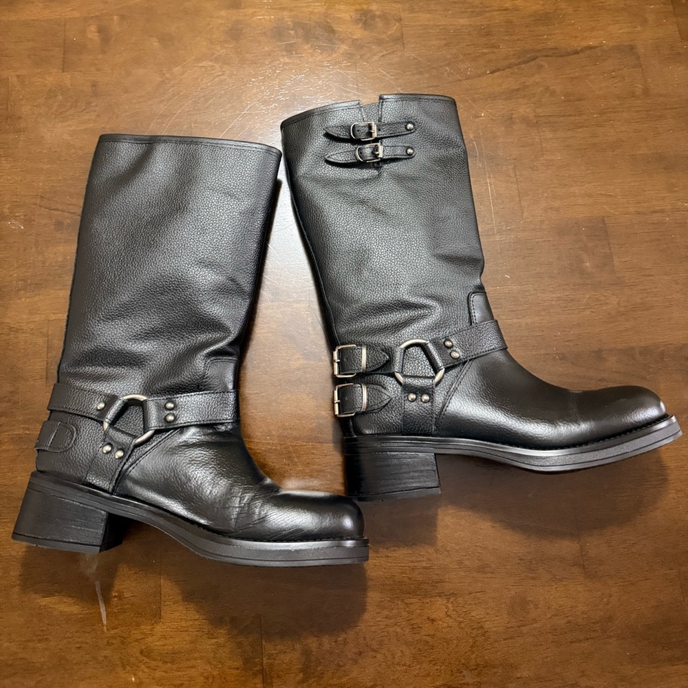 Steve Madden Black Boots LIKE NEW!!! 8.5 (W)